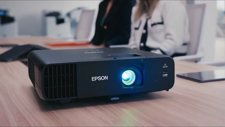 Epson Pro EX11000 3LCD Full HD 1080p Wireless Laser Projector Review