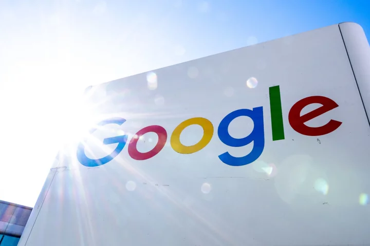 Google Tweaks Ad Auctions to Hit Revenue Targets, Exec Says