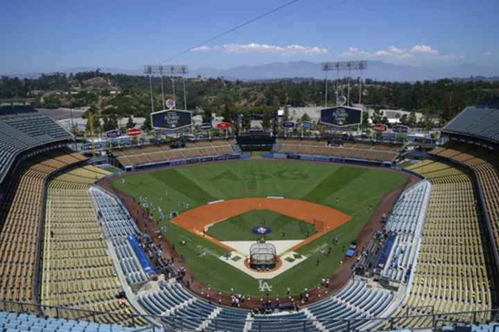 FACT FOCUS: Is Dodger Stadium flooded? No, it was just an illusion