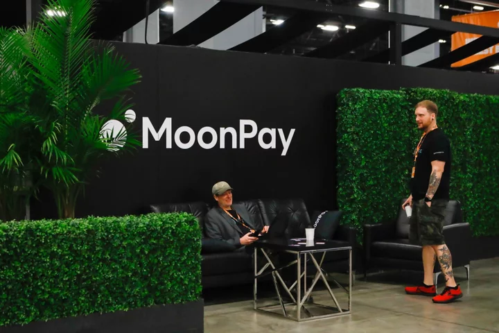 Binance.US Looks to Crypto Startup MoonPay as Alternative After US Banks Cut Ties