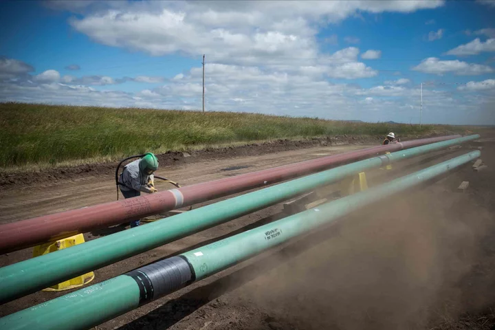 US Releases Environmental Study for Dakota Access Oil Pipeline