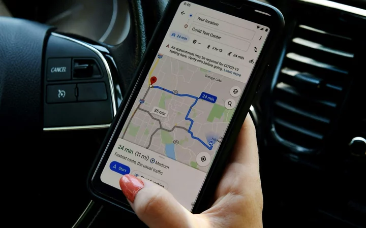 Google Lost Map Traffic with Apple Maps Switch on iPhones, Executive Says