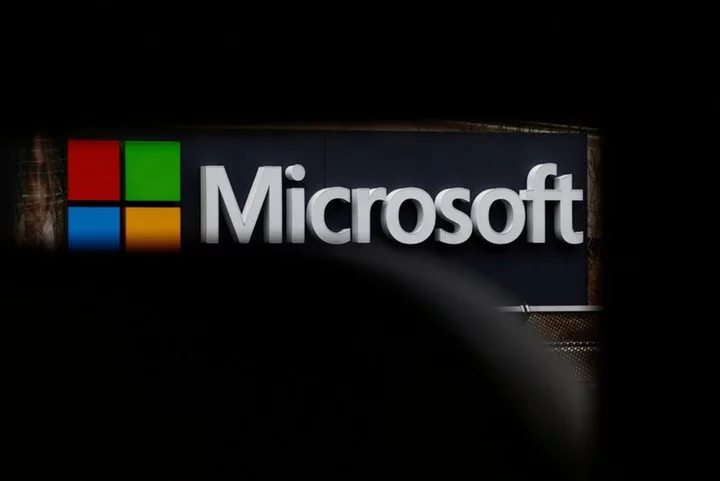 Microsoft beats quarterly revenue estimates